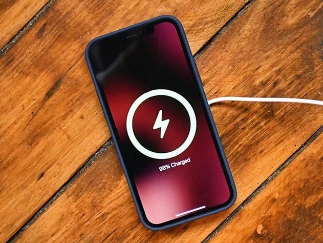 隆化苹果手机维修分享iPhone 12可以随便充电吗 